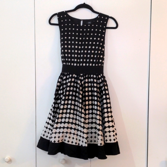 Jacob 1950s inspired dress - Picture 1 of 4